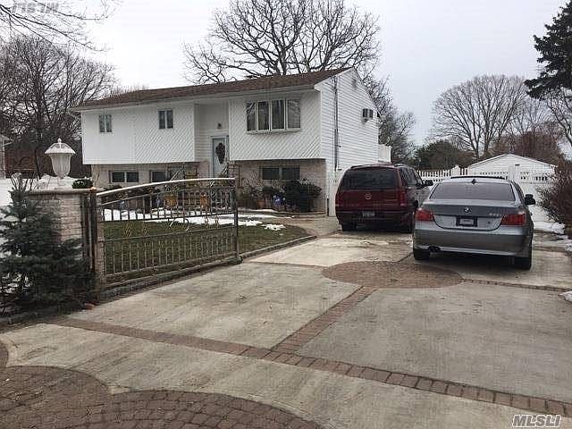 2nd image of 446 Prospect Ave