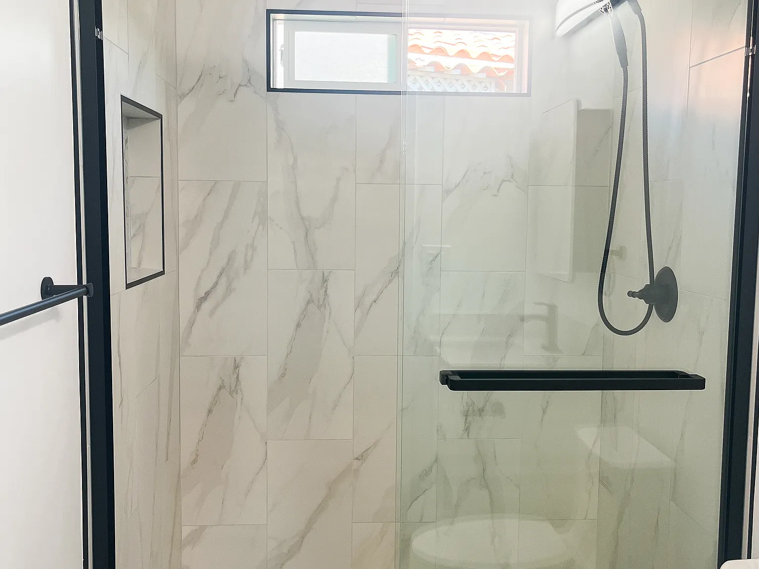 1 bed, 400 sqft, $2,000 — Photo 2