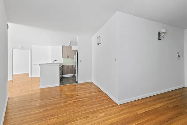 Rented by Compass | media 12