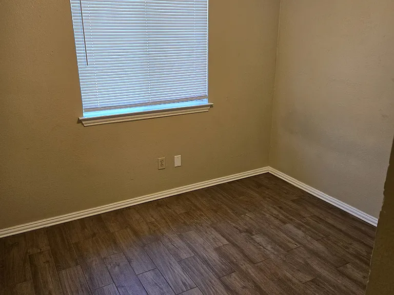 2136 Loma Verde Dr — Photo 14