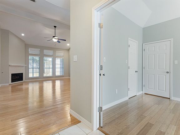 4th image of 7659 Crosstimbers Ln