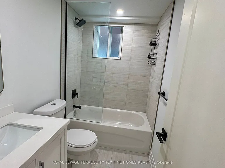 8 Somerset Ave #LOWER — Photo 11