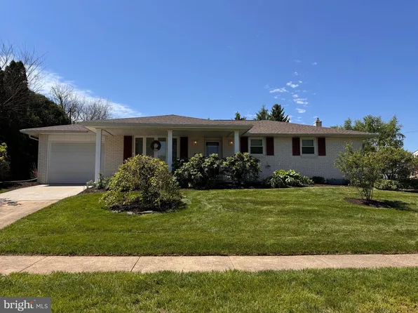 2238 Cedar Rd, York, PA 17408