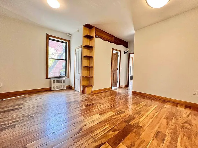 101 Jefferson Ave #2 — Photo 3