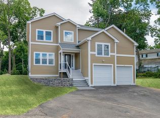 210 Adams St, Quincy, MA 02169