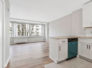 922 24th St NW APT 402, Washington, DC