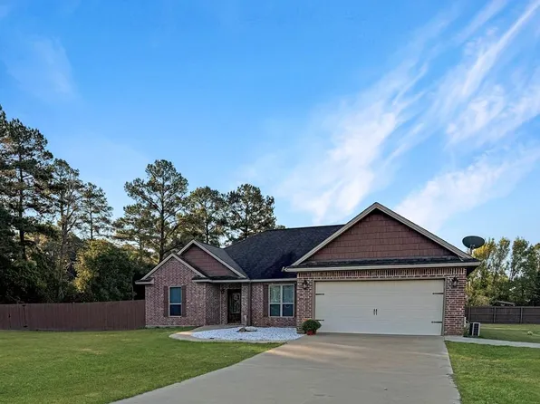 163 Lone Oaks Dr, Lufkin, TX 75901
