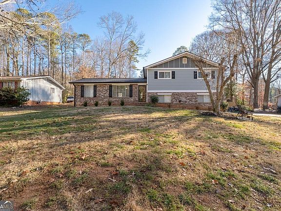 2nd image of 3482 Bryant Ln