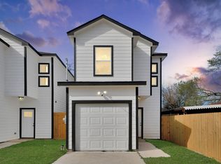 4013 Elmwood St, Houston, TX 77051