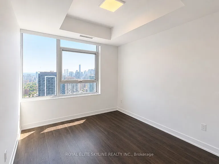 609 Sherbourne St #4510 — Photo 4