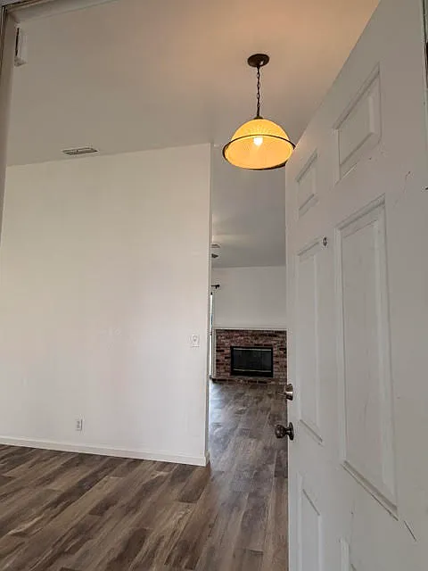 4 bed, 1710 sqft, $2,795 — Photo 4