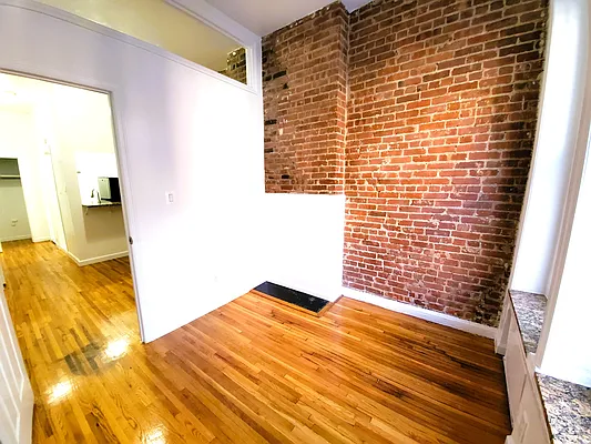 Rented by Douglas Elliman | media 4