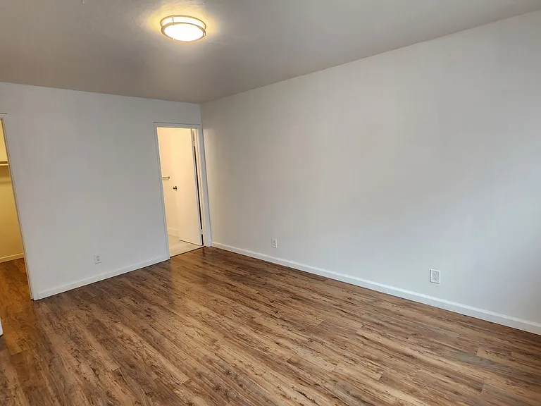 3809 Maybelle Avenue — Photo 13