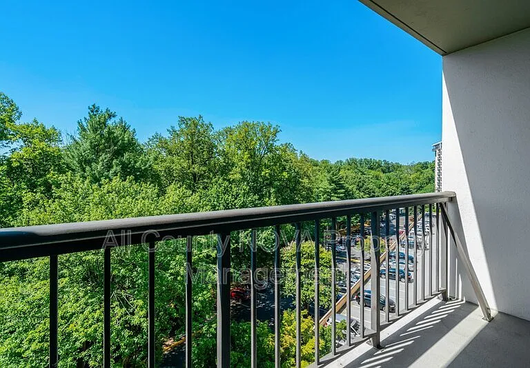 3800 Powell Ln #727 — Photo 34