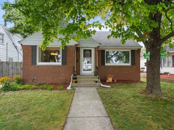1646 S 17th St, Sheboygan, WI 53081