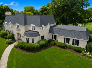 2 Gregory Ln, South Barrington, IL 60010