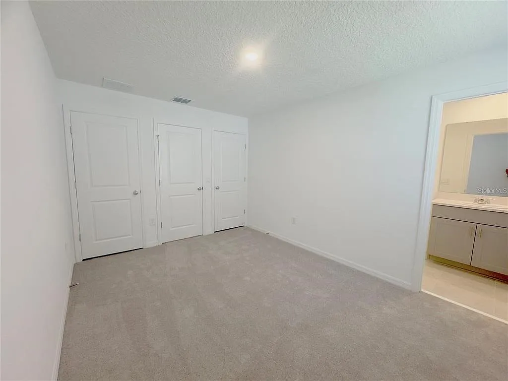 2 bed, 2.5 bath, 1350 sqft, $1,690 — Photo 4