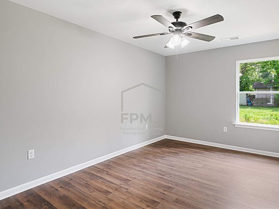 3rd image of 3686 Grey Rd