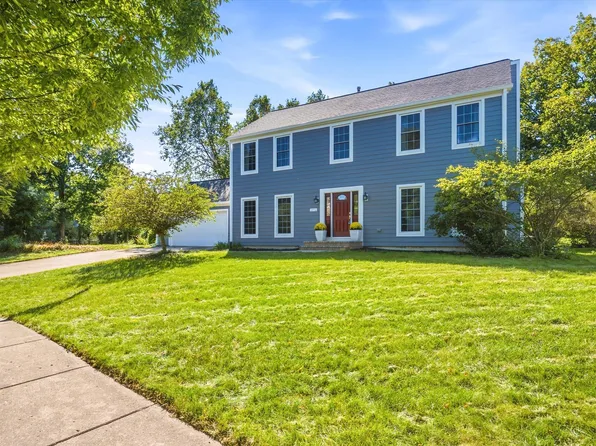 3572 Whispering Oaks Dr, Ann Arbor, MI 48108