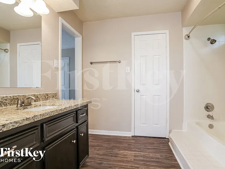 4754 Hickory Downs Dr — Photo 13