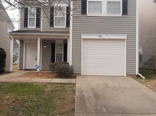 910 Plaza Walk Dr, Charlotte, NC 28215