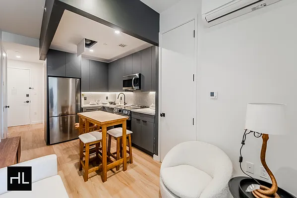 Rented by Highline Residential | media 5