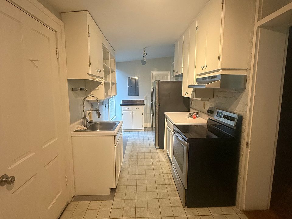 1st image of 330 Commerce St #7