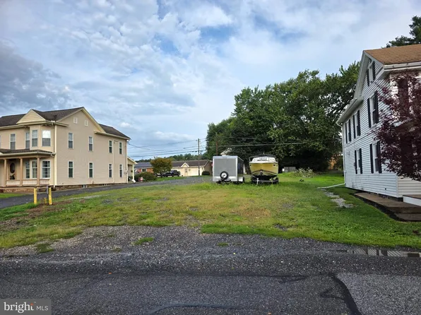200 N Market St, Liverpool, PA 17045
