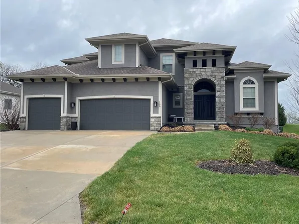 166 SW Roosevelt Rdg, Lees Summit, MO 64081