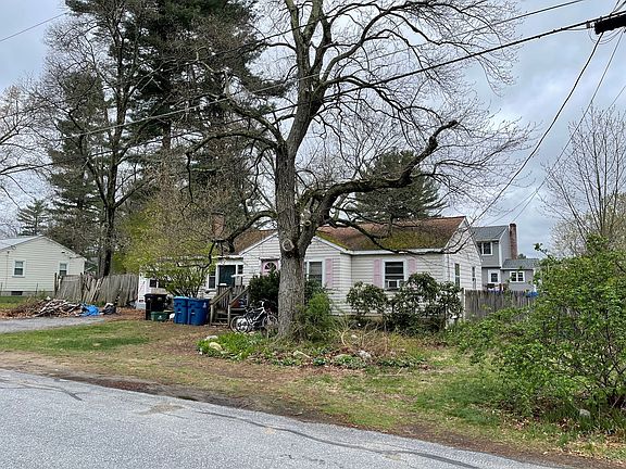 2nd image of 30 White Pine Dr