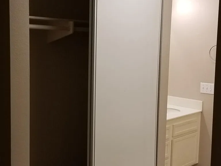 2nd Bedroom Closet