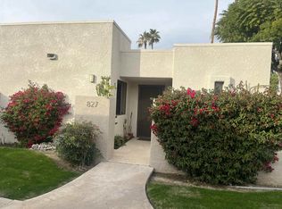 827 E Arenas Rd, Palm Springs, CA 92262