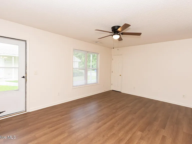 241A Lakewood Dr #A — Photo 10