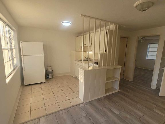 3rd image of 3166 La Paloma Ave #S