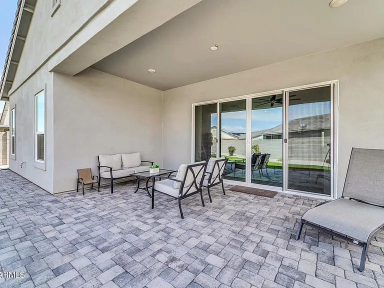 10518 W Albert Ln — Photo 35