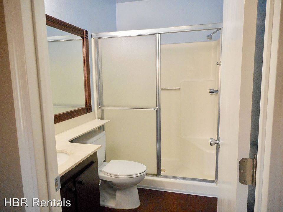 1st image of 1400 McDermott Ct