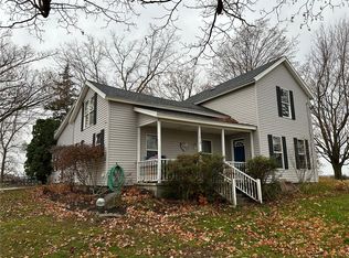 1018 Lewiston Rd, Basom, NY 14013