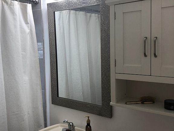 5th image of 280 Graff Ave #1