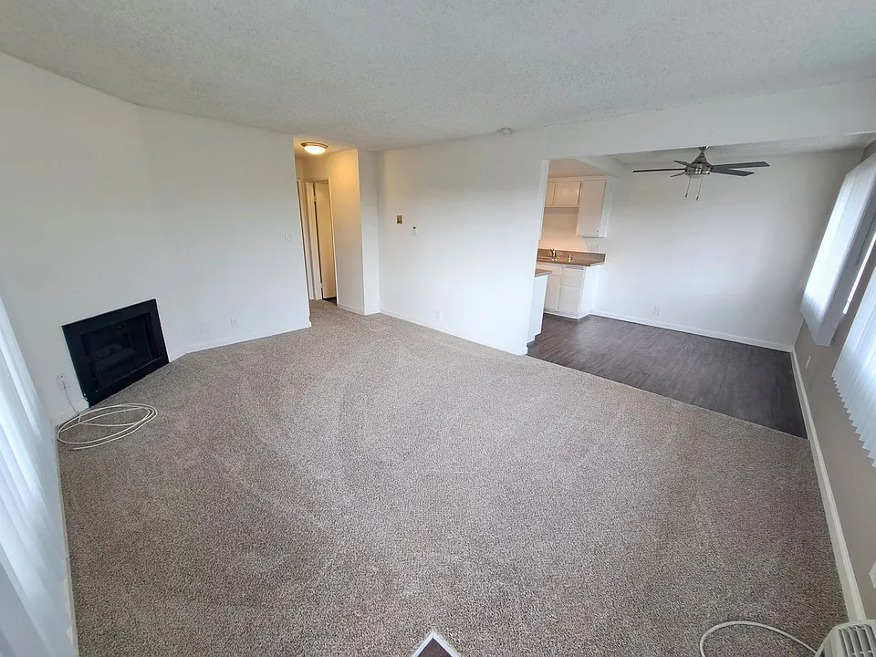12833 Brookhurst Way