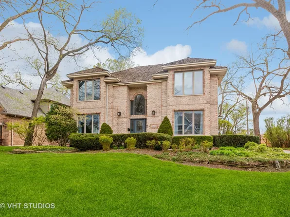 943 Allmen Ave, Hinsdale, IL 60521