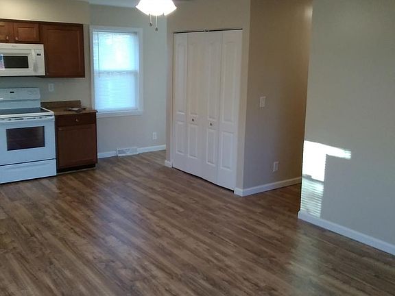Laundry closet off kitchen with full hook ups