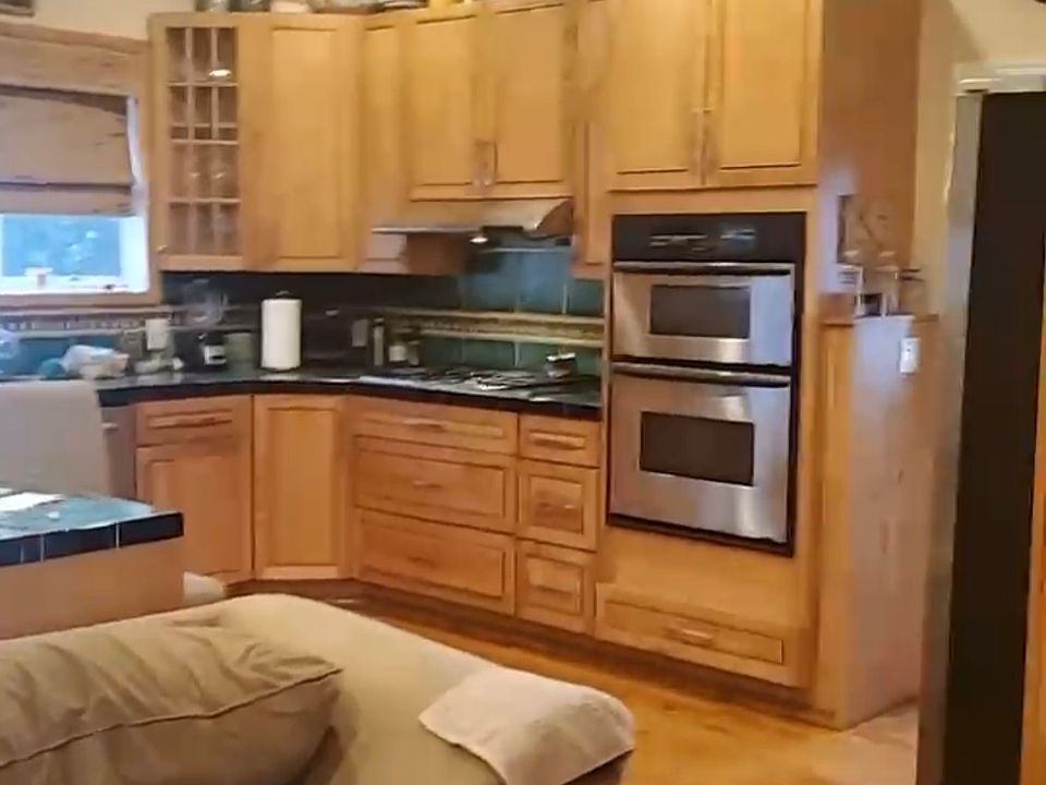 1st image of 618 Jennings Ave #1