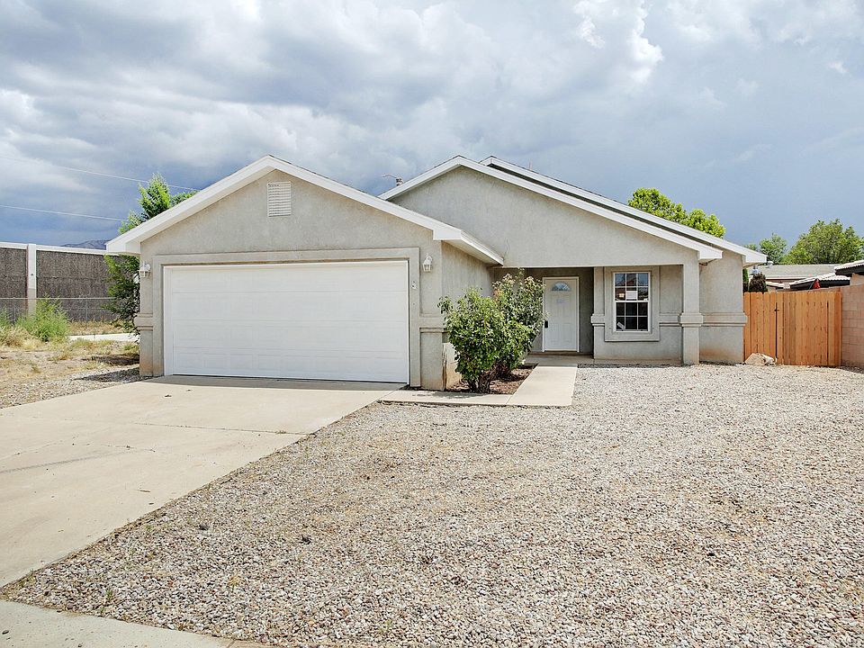 1st image of 708 Gretta Ct NE