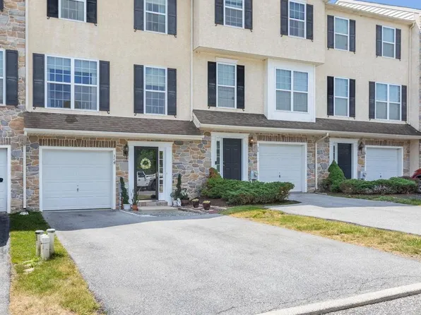 34 Lukens Mill Dr, Coatesville, PA 19320
