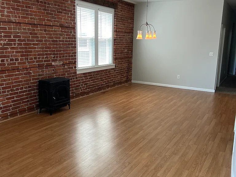 1025 Redgate Ave #2 — Photo 2