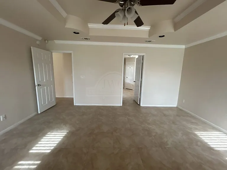 710 Aries Ave — Photo 10