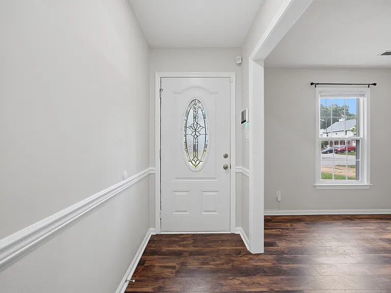 2252 Newstead Dr — Photo 9