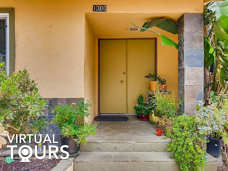 1300 W Sumner Ave #1 — Photo 10