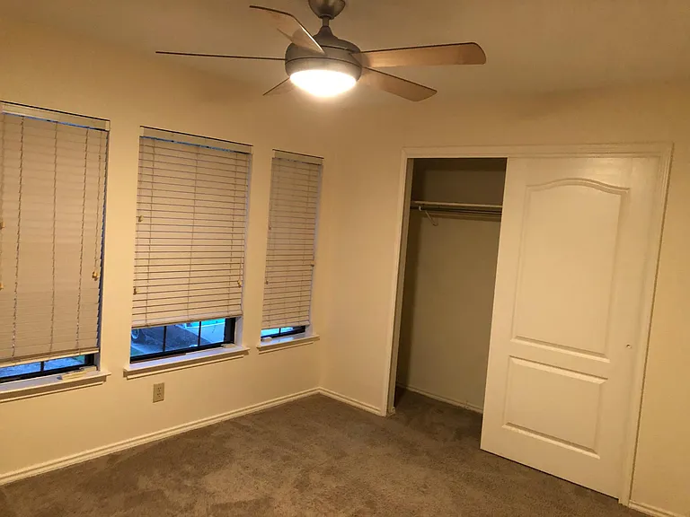 11419 Amhurst Dr — Photo 12