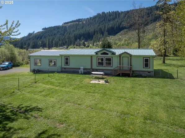 322 Russells Timber Ln, Carson, WA 98610